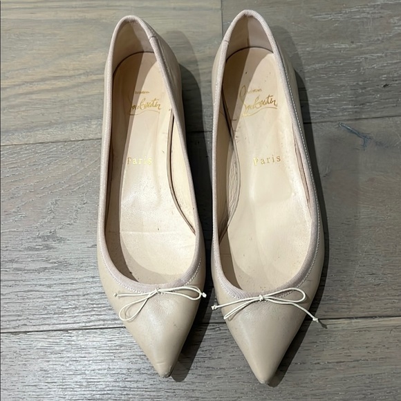 Nude Point Toe Louboutin Flats - Picture 1 of 4